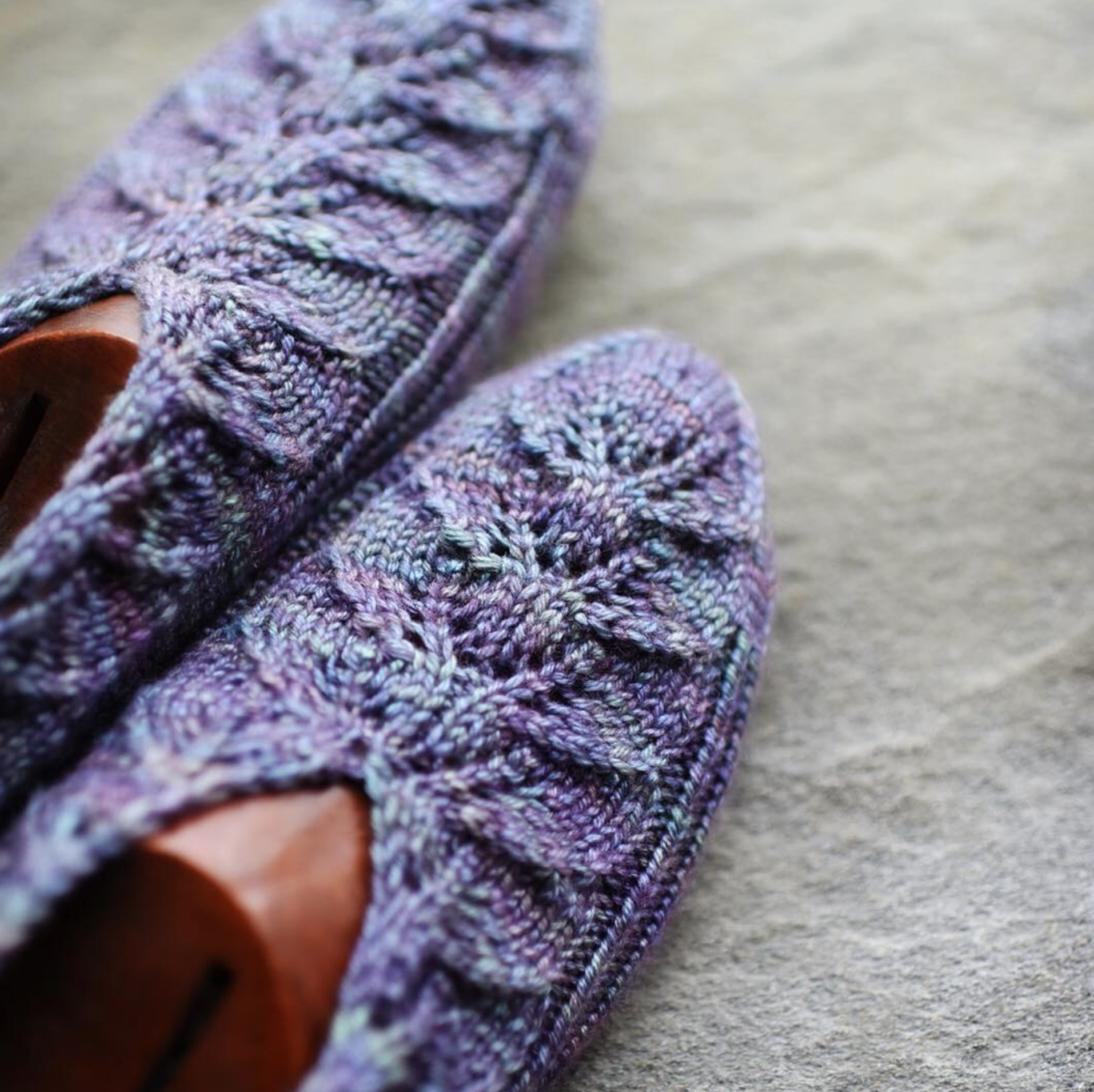 YarnStories – A podcast telling the tales behind our favorite fibers